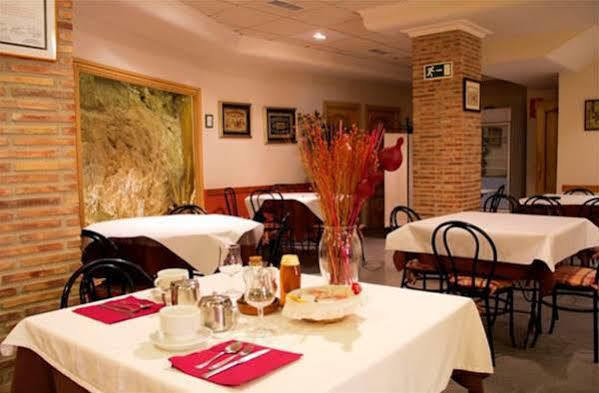Hostal El Pozo Chulilla Luaran gambar